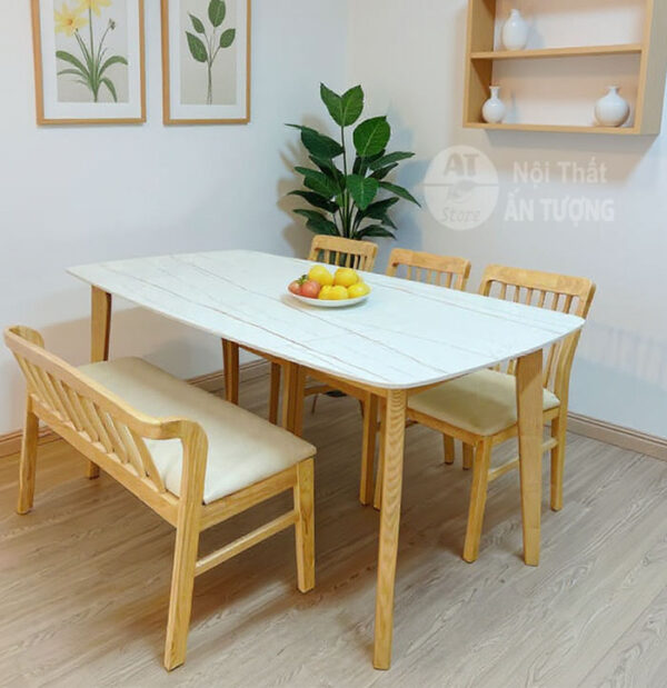 Bàn ghế ăn 4 ghế dễ lau chùi bằng gỗ tự nhiên tại Nội Thất Ấn Tượng